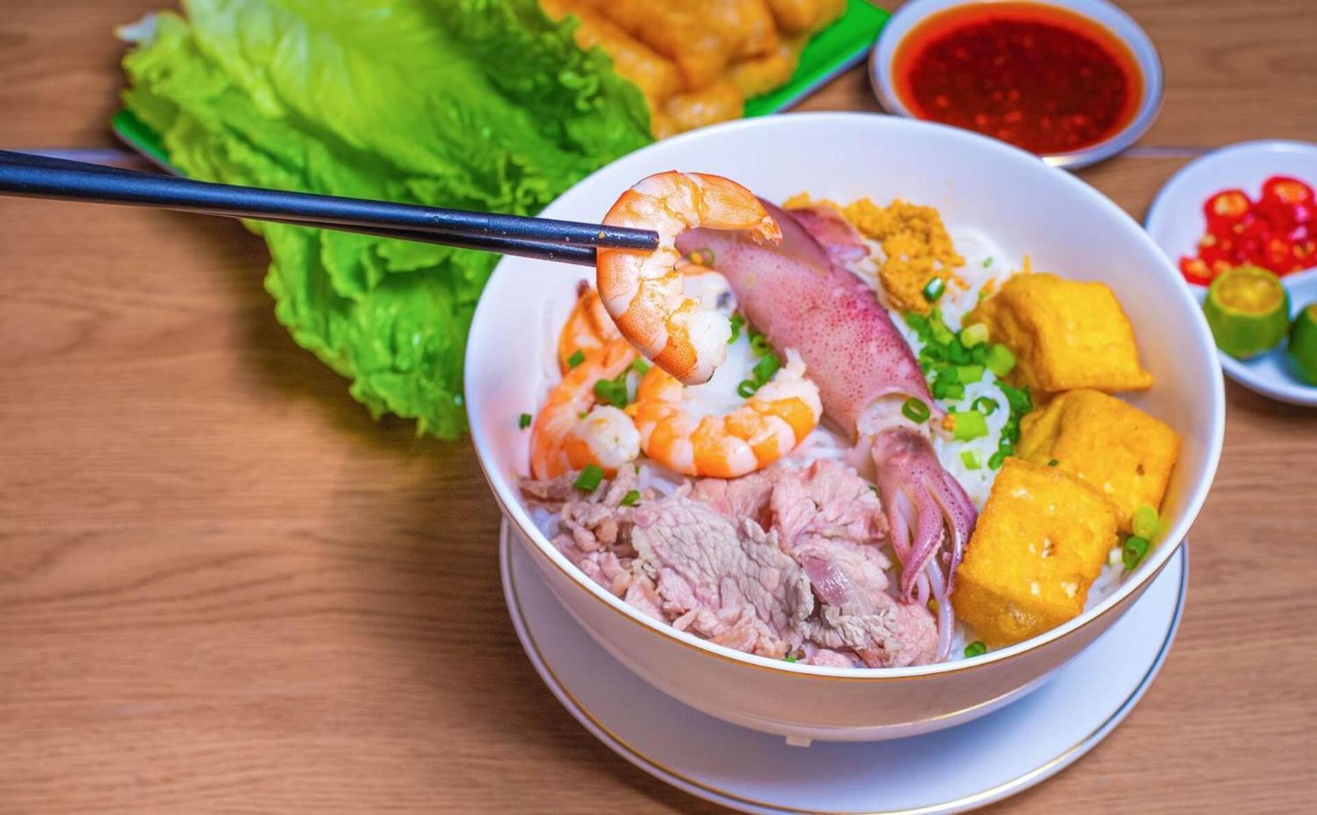 Nha Nghi Anh Dung Bed & Breakfast ฮาลอง ภายนอก รูปภาพ