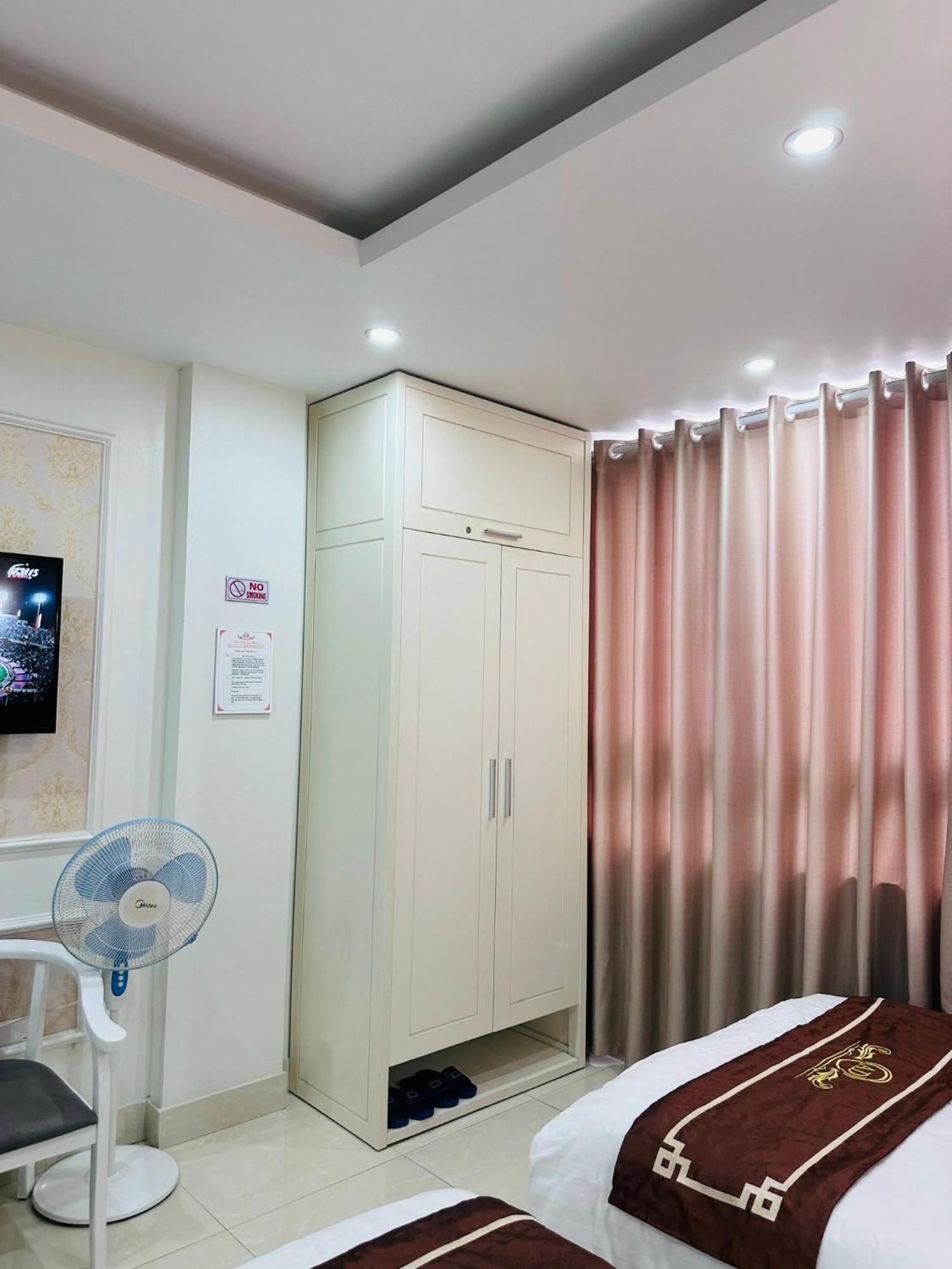 Nha Nghi Anh Dung Bed & Breakfast ฮาลอง ภายนอก รูปภาพ