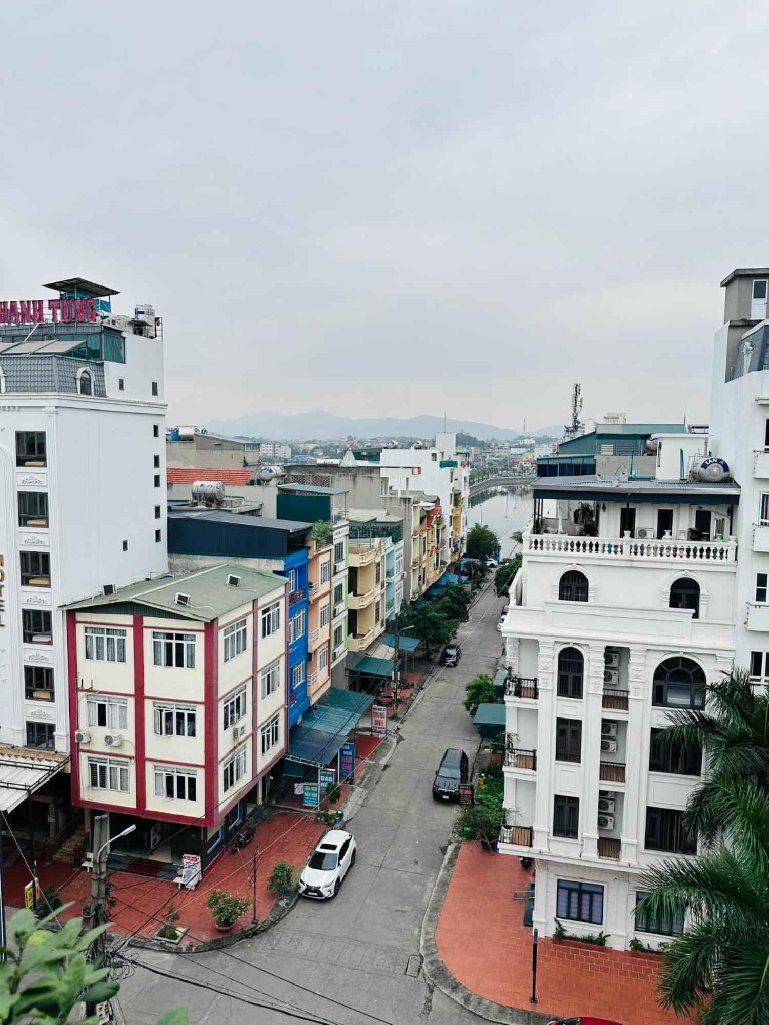 Nha Nghi Anh Dung Bed & Breakfast ฮาลอง ภายนอก รูปภาพ